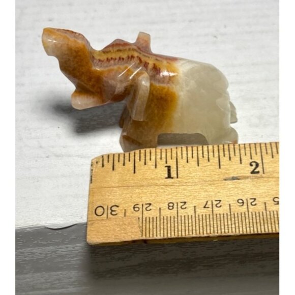Small Hand Carved Onyx Elephant Figurine With Natural Beige & Orange Tones 1.75" - Picture 7 of 8